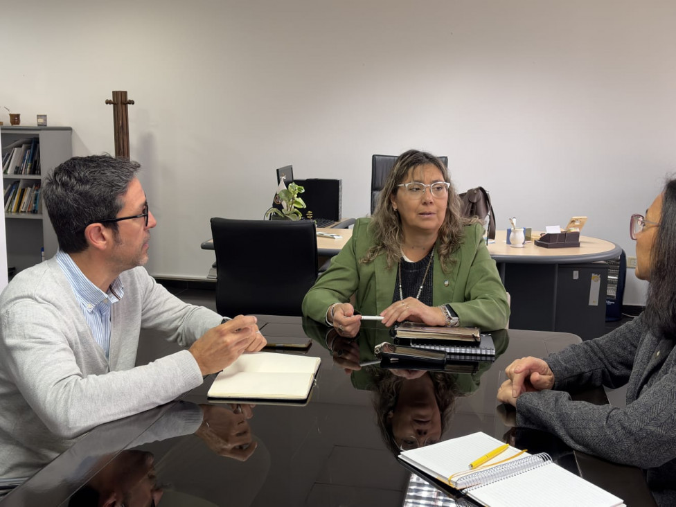 imagen Potenciar la educación digital y la gestión académica: la UNCUYO estrecha lazos con la UNVM 