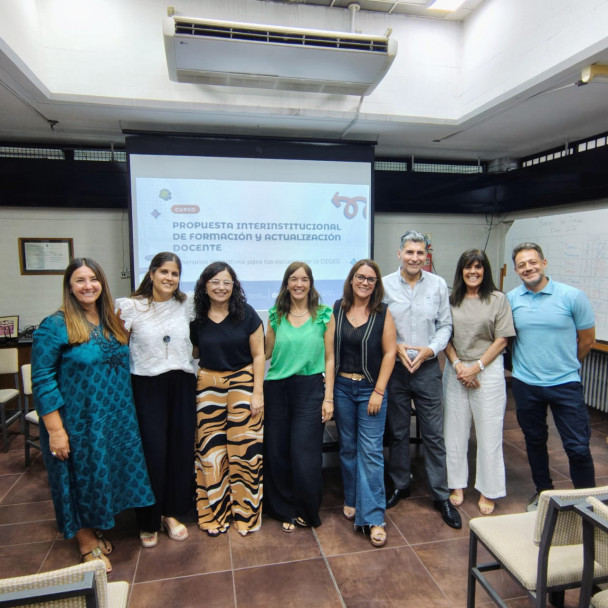 imagen Con amplia participación finalizó el curso "La misión de la escuela hoy"